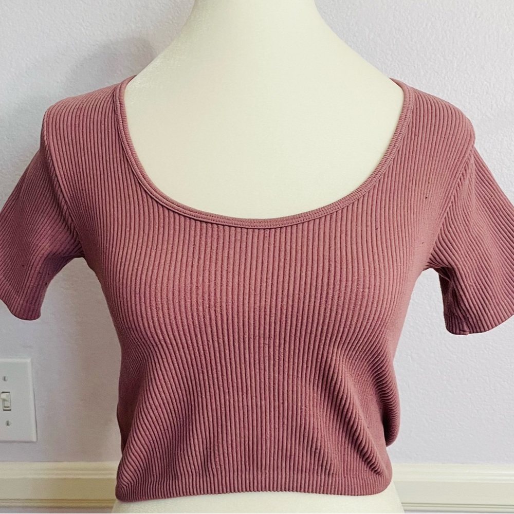 Deep pink square neck crop top